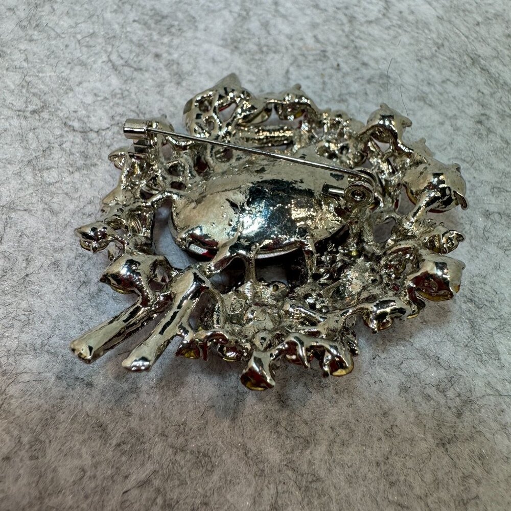 Vintage Ruby Rhinestone Brooch With Floral Design & Silver Tone AB rhinestones - Picture 5 of 8